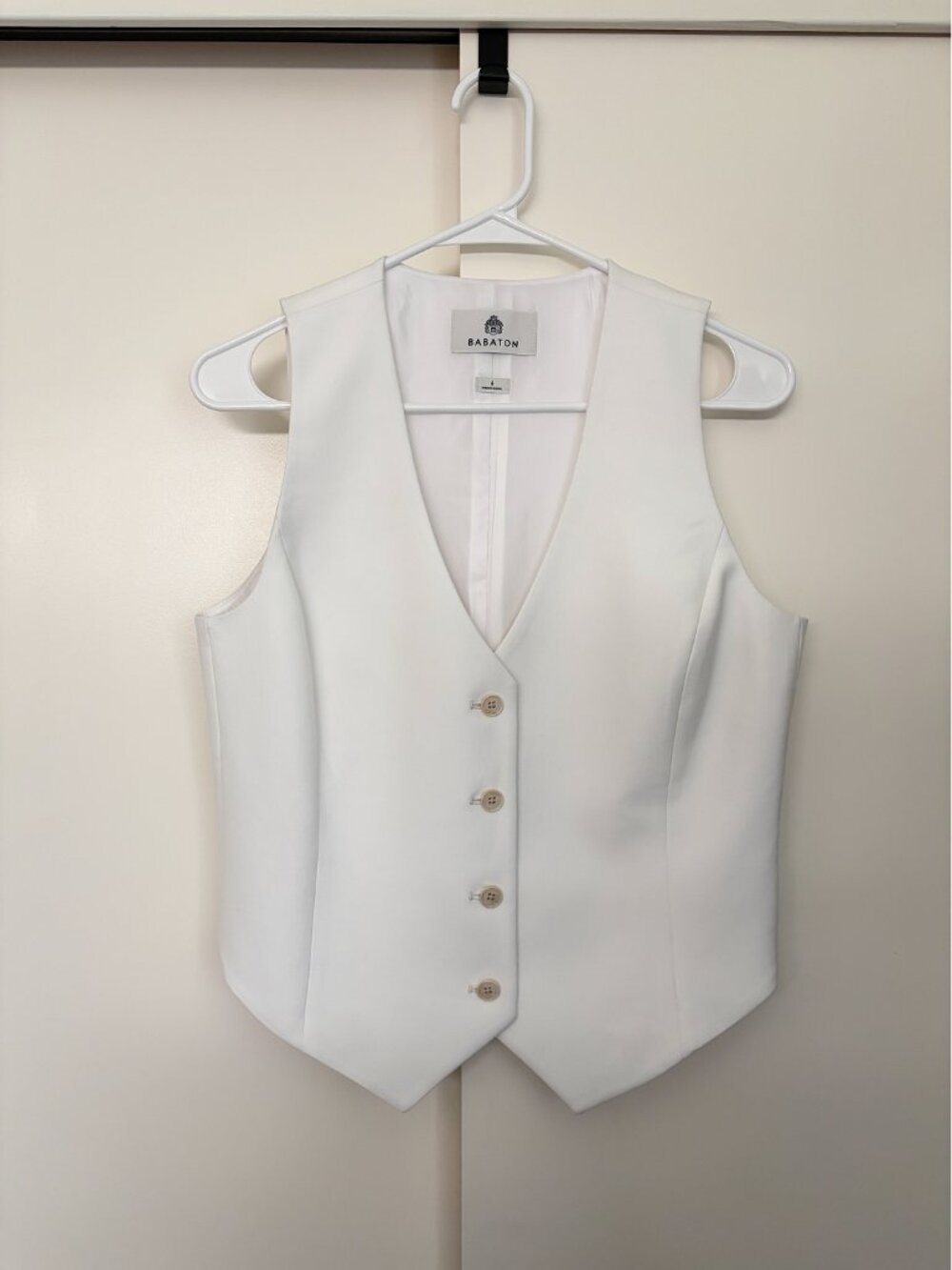 Aritzia Babaton Deniro Vest in White